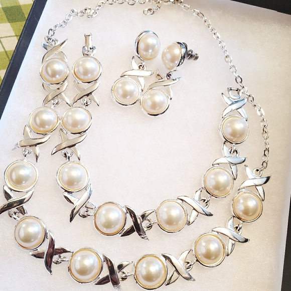Sterling Silver Pearl Set